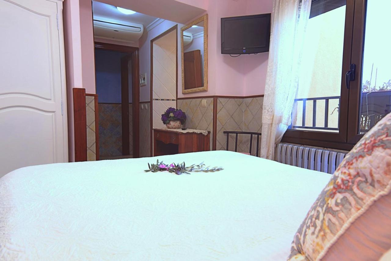 Estudios Casa Lola De Talarn Buitenkant foto