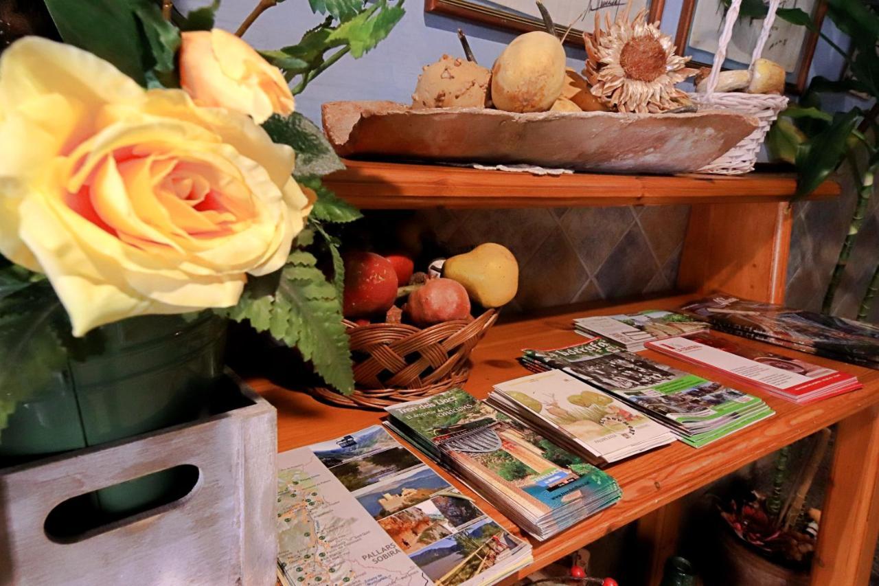 Estudios Casa Lola De Talarn Buitenkant foto